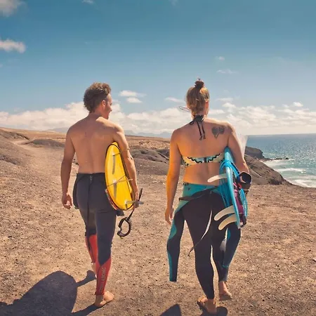 - Aire - Surf & Yoga * La Pared (Las Palmas)
