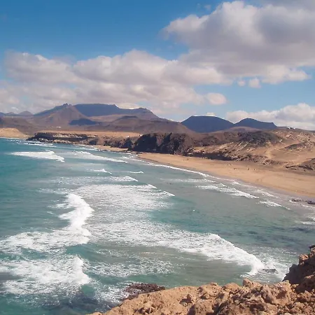 - Aire - Surf & Yoga Apartment