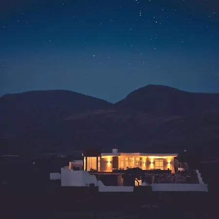 - Aire - Surf & Yoga Apartment *